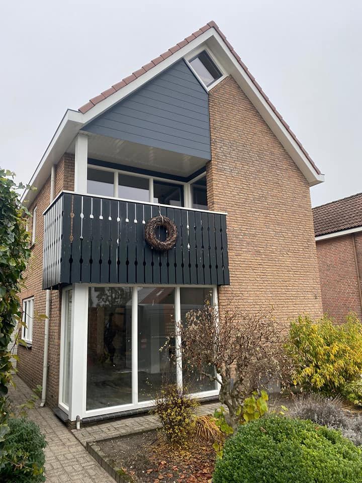 woningrenovatie met kunststof kozijnen kunststof gevelbekleding Hasselt